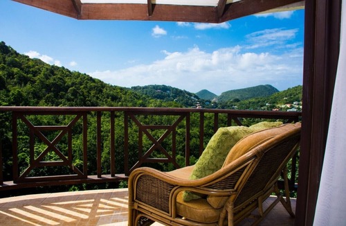 Marisule House | Simply Heavenly! Large Self Catered Apartments With Huge Pool - Penthouse Apartment