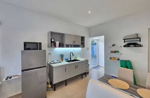 Opal Apartment | SirenAzul #1Apt - Walk to Palm Beach