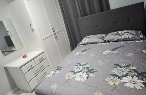 St. George's Apartment | Solace