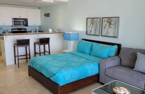 The Bight Condo | "Soleil"- Updated Luxury Studio- Turtle Cove- Stunning Carribean Views