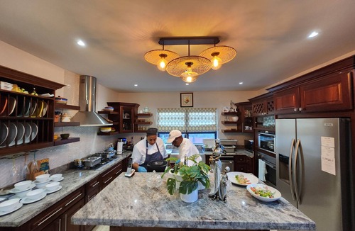 Gros Islet Villa | Sophisticated 3BR+Loft Oasis: Backyard, Spa, Office, Mins to Beaches & Shops