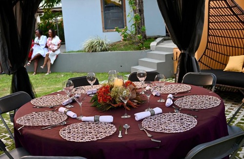 Gros Islet Villa | Sophisticated 3BR+Loft Oasis: Backyard, Spa, Office, Mins to Beaches & Shops