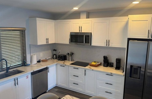 Bahamas Terrace Apartment | Spacious 1-Bedroom Suite w/Beach View Balcony