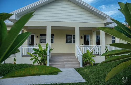 Freeport Apartment | Spacious 2 Bedroom Apartment: Pool, Clubhouse, Dock -Da Bahamian Life Vacations
