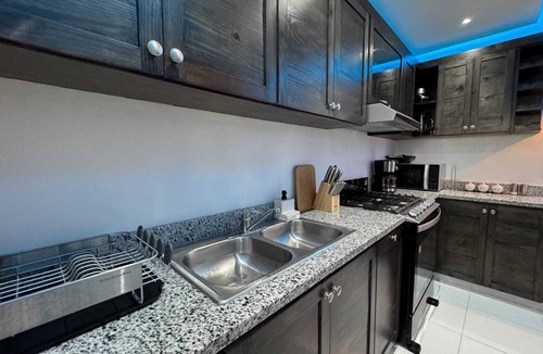 La Romana Apartment | Spacious 3 bedroom apartment with WiFi, air conditioning in Romana del Oeste