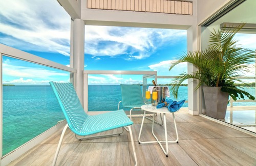 Discovery Bay Villa | Spacious 5-bedroom villa w/Private Beach Access 1 minute away in, St. Ann