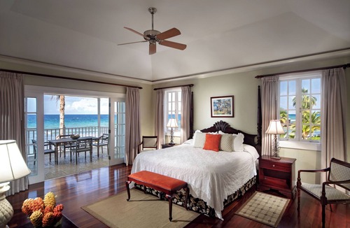 Montego Bay Apartment | Spacious Bedroom Located in Founders Cove Separate Living room