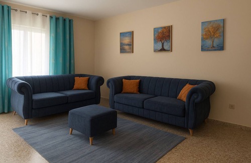 Santo Domingo Este House | Spacious Bright and Serene Relaxing Home with Air Con, Parking & Garden