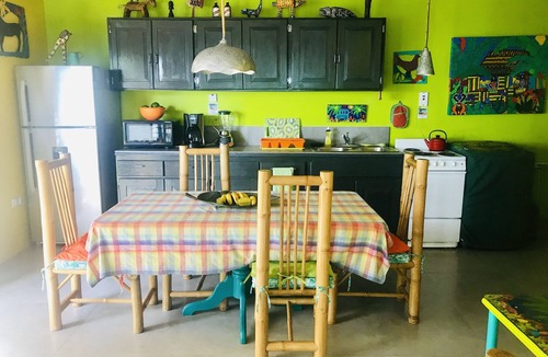 Tower Isle Apartment | SPECTACULAR OCEAN FRONT VIEW, WI FI, POOL, AC, PRIVATE SWIMMING AREA, SECURITY