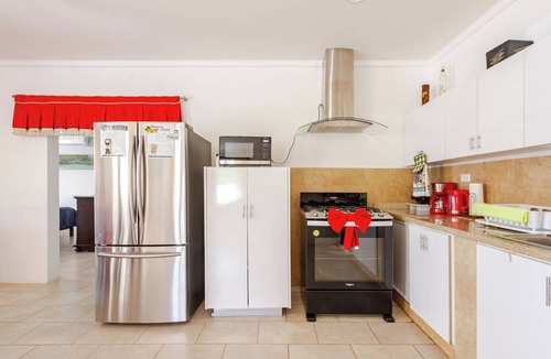 Washington House | Stay 5 minutes away from the beach