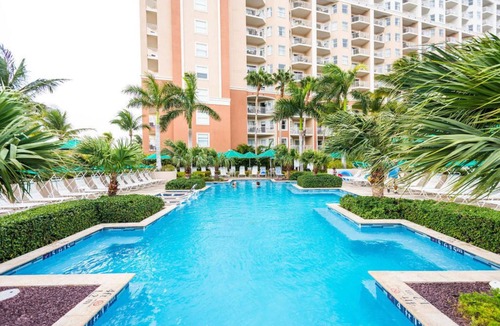 Palm Beach Resort | Studio villa at Marriott's Aruba Surf Club- Best Resort on the Island