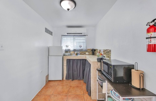 Puntas Apartment | Studio w/Patio Walk to Sandy Beach