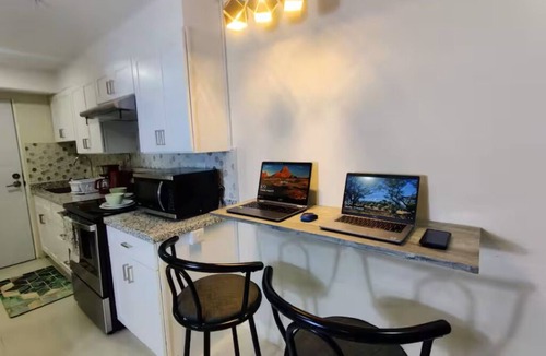 Portmore Apartment | Studio with private deck
