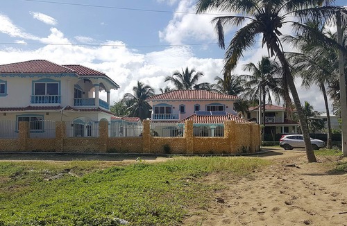 Cabarete Apartment | Studio with sea views, right on the beach, breakfast included!