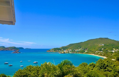 Saint Hilaire House | Stunning 3 Bed Villa overlooking Friendship Bay