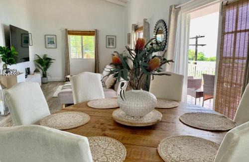 Union Vale House | Stunning 3 Bed Villa overlooking Friendship Bay