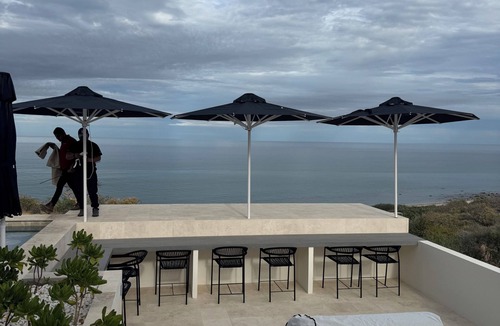 Los Barriles House | Stunning contemporary beachfront villa & separate casita - private and secluded