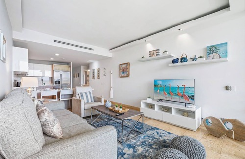 Oranjestad-West Condo | Stunning NEW Condo at Eagle Beach! Great Amenities
