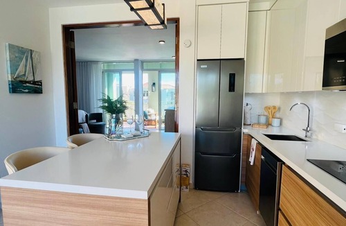 Candelero Abajo Apartment | Stylish 1Bed PH with Terrace and Jacuzzi