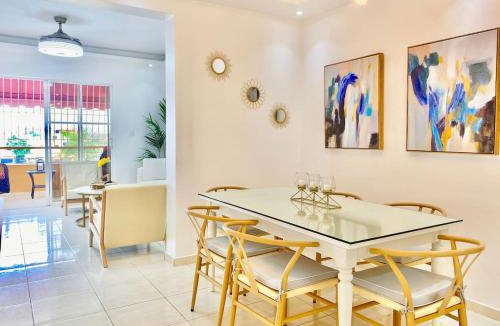 Alma Rosa House | Stylish 3BR Condo, Full AC, Wi-Fi