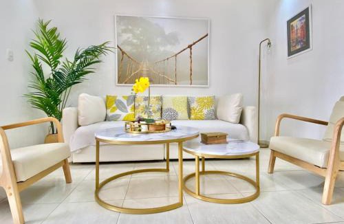 Alma Rosa House | Stylish 3BR Condo, Full AC, Wi-Fi