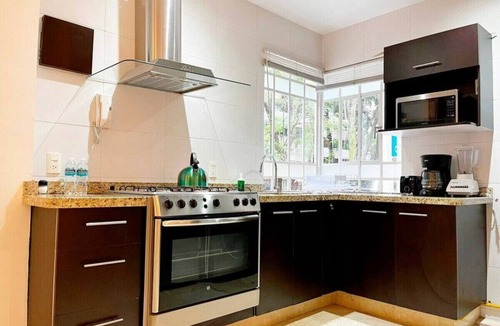 Hipodromo Apartment | Stylish Apartment with Rooftop Access in Condesa District - Close to Parks Amsterdam B