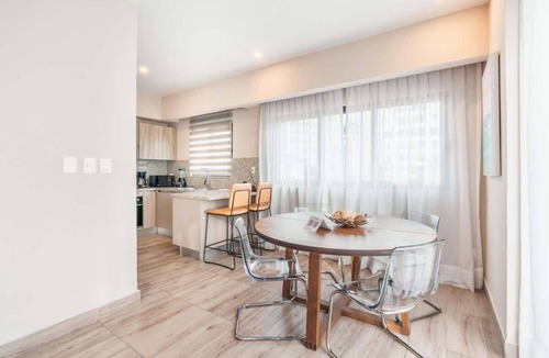 Downtown Santo Domingo Apartment | Stylish Apartment in Piantini: Pool & Gym