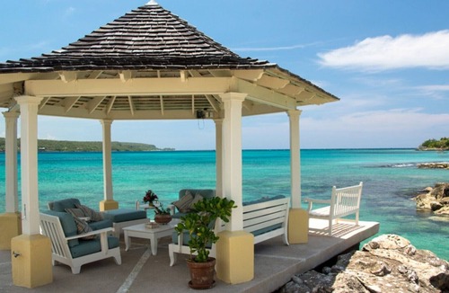Discovery Bay Villa | SUGAR BAY ON THE BEACH JAMAICA - Luxury 5 Bedroom Beachfront Villa