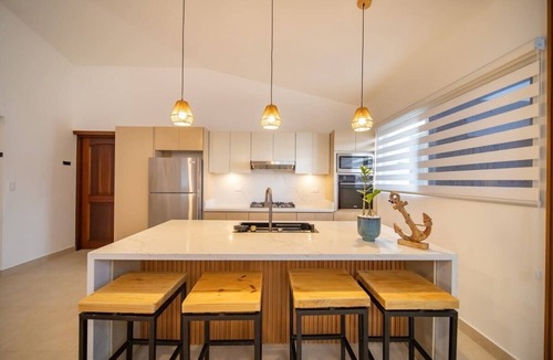 Urbanizacion Tavarez Villa | Summer Group Getaway | 7BR Villa w/Pool in Sosua