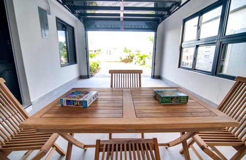 Summerfield House | Sun-Soaked Paradisiac Escape|3BR, Private Beach, Pool