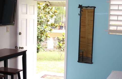 Saint Andrew Apartment | Sunset Den is 10 minutes away from the famous Bob Marley Museum