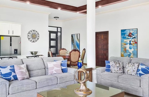 St. Ann's Bay Villa | Sweet palm villa - 3 Bedroom Penthouse Suite with Private beach, Pool, Chef