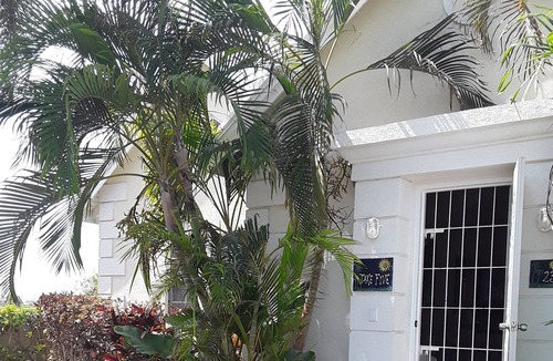Bottom Bay Villa | Take Five Villa with Private Pool And Spacious Patio