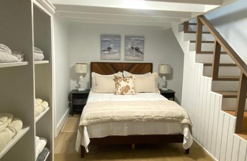 Nassau House | Tangerine Sunsets Tova