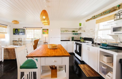 Dunmore Town Apartment | The Greenhouse-Enjoy the greenery, climate & garden atmosphere.