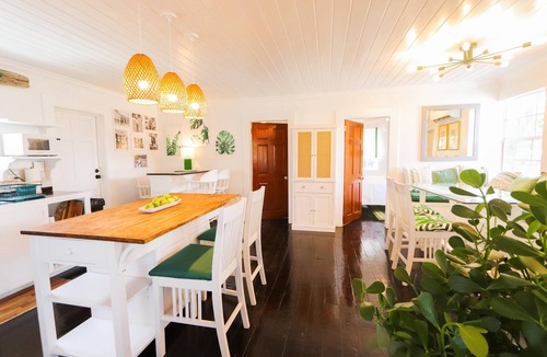 Dunmore Town Apartment | The Greenhouse-Enjoy the greenery, climate & garden atmosphere.