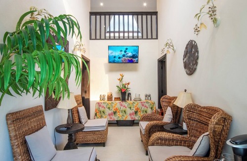 Rock Sound House | The Pilot House Boutique Suite #1 Rock Sound