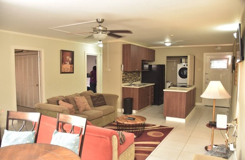 Saint Andrew Bed & Breakfast | The president room At the Strathairn 6 strathairn Avenue