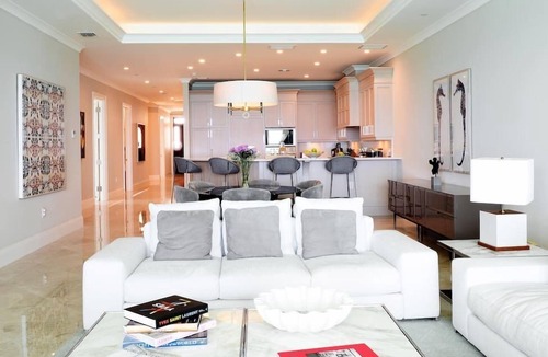 Seven Mile Beach Apartment | The Watercolours - Villa A