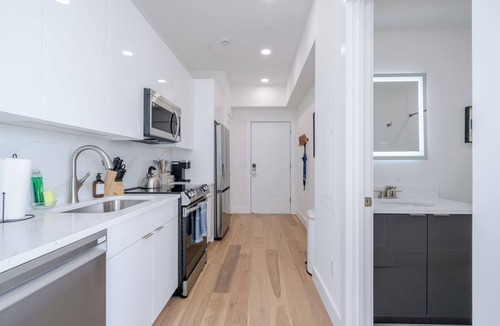 Allston Apartment | This apartment is a 1 bedroom(s), 1 bathrooms, located in Brighton, MA.