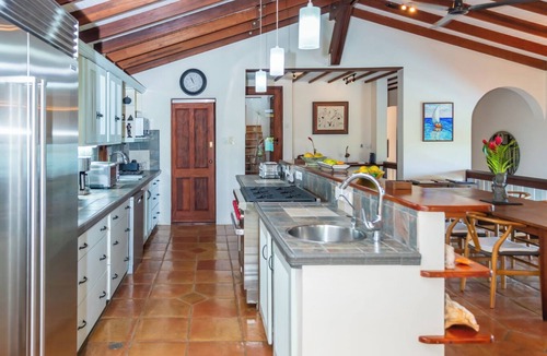 Calvigny Villa | Tivigny Villa: Unwind and Disconnect from the Stress in this Costal Villa