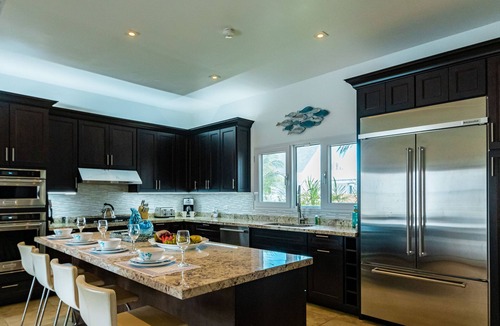 Opal House | Top Location! Private Pool& Rooftop Terrace w/Ocean View!