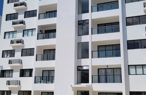 Santiago Province Apartment | Torre de lujo con piscina y seguridad