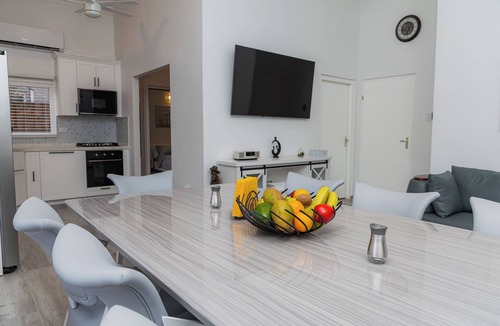 Santa Cruz Villa | Tranquil 3BR Aruba Villa Escape w/Pool, Gazebo & Car Near Waterpark