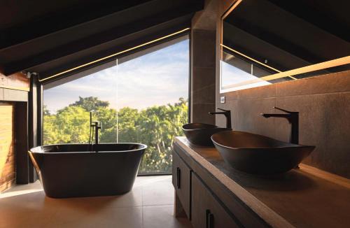 West End Villa | TreeTops - New Designer Villa on top of Negril!
