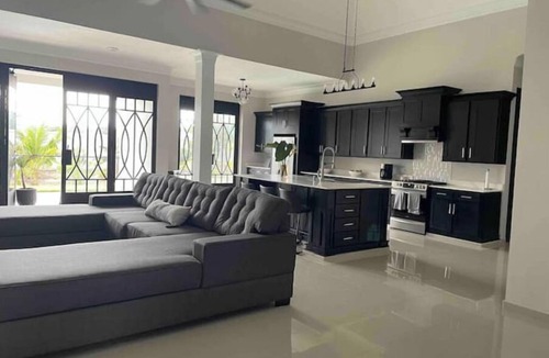 Llanos de Gurabo I House | Tropical Paradise!