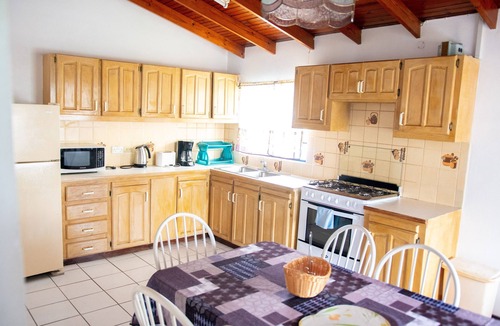 Gros Islet House | Tropical Breeze Guesthouse and Furnished Apartments