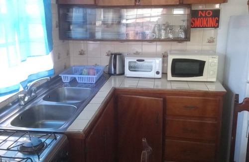 Gros Islet House | Tropical Breeze Guesthouse and Furnished Apartments