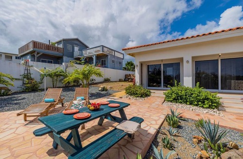 Santa Cruz Apartment | Tropical Getaway Near Arikok National Park ~ Pool!