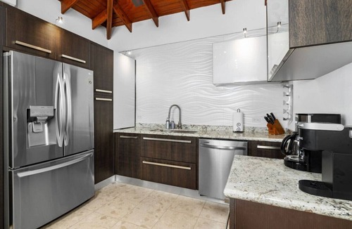 Opal Villa | Tropical Indulgence | Sotto del Sol 7BR by Bocobay